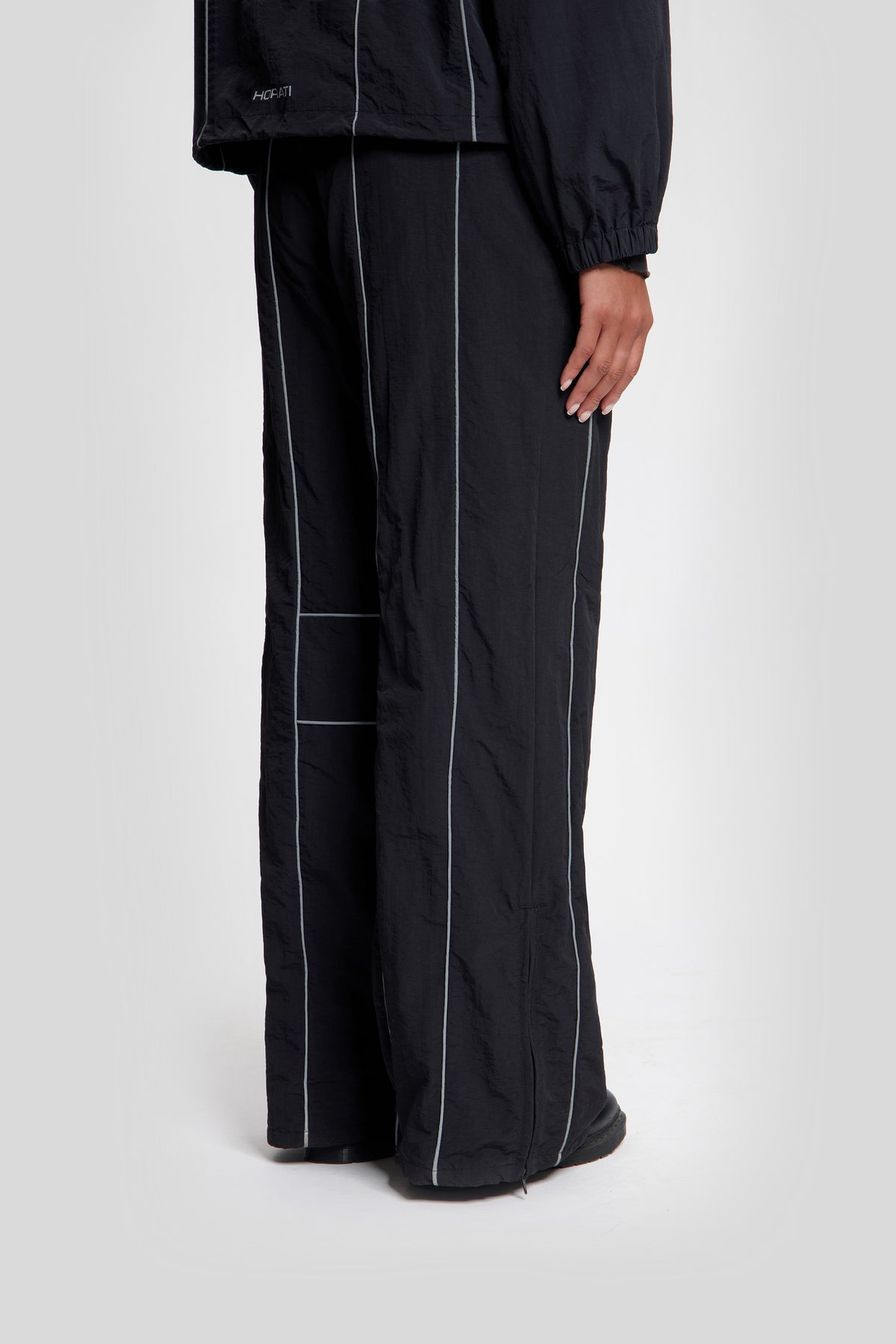 H Track Suit — Black - HORATI