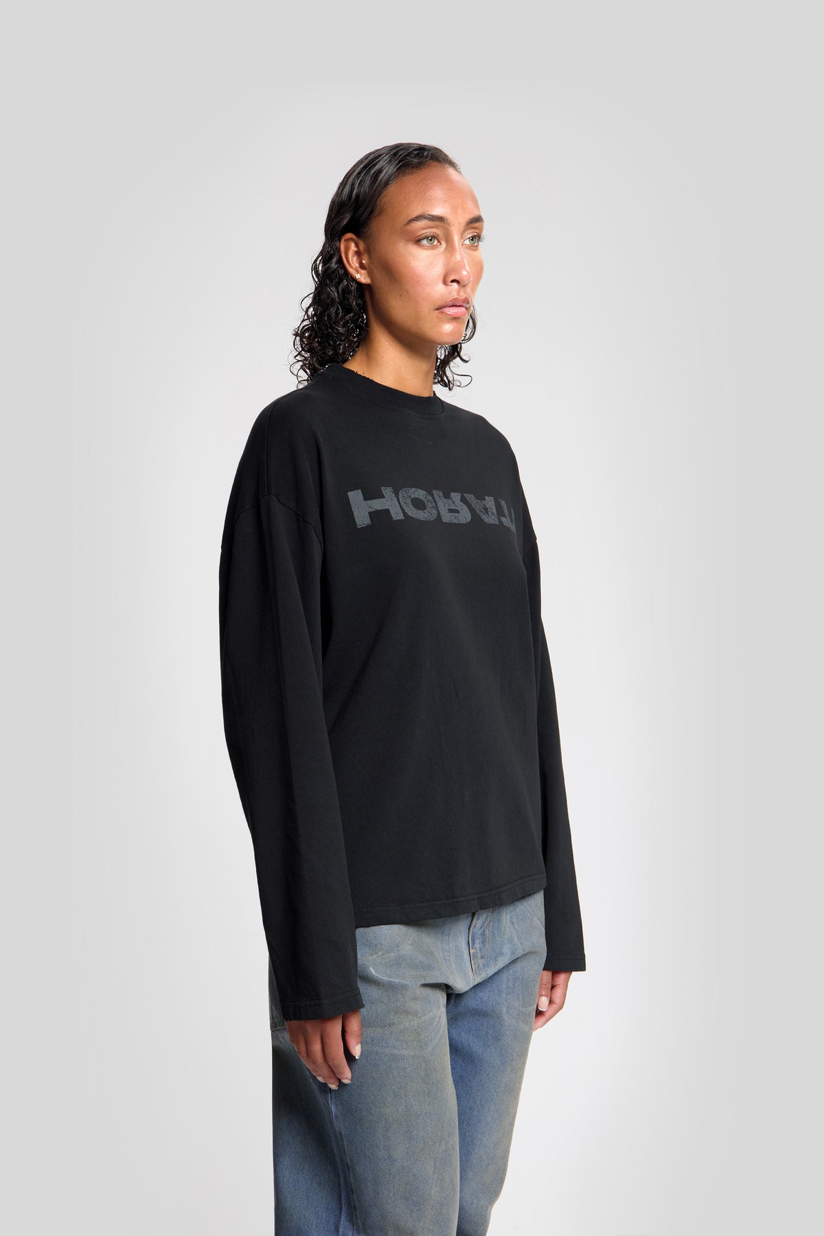 Reverse Longsleeve Tee — Black - HORATI