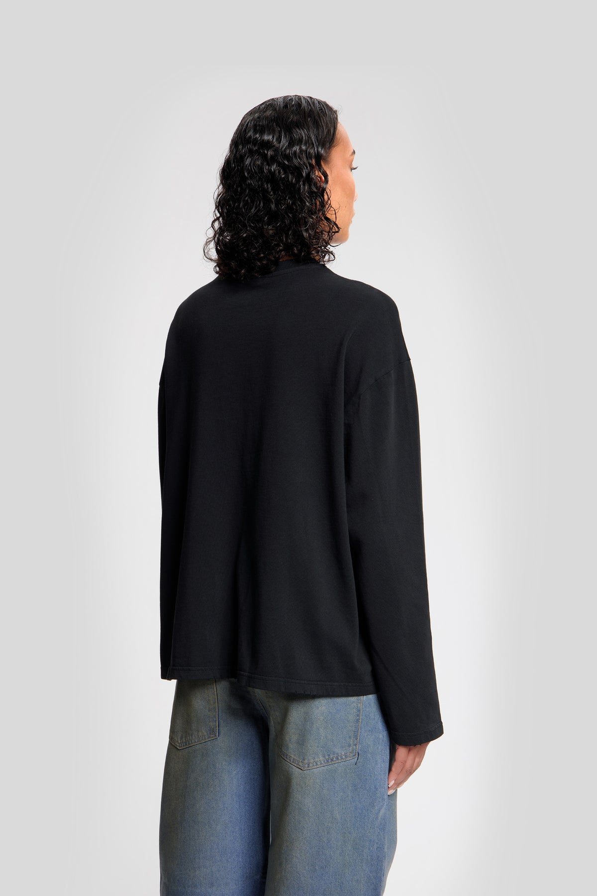 Reverse Longsleeve Tee — Black - HORATI