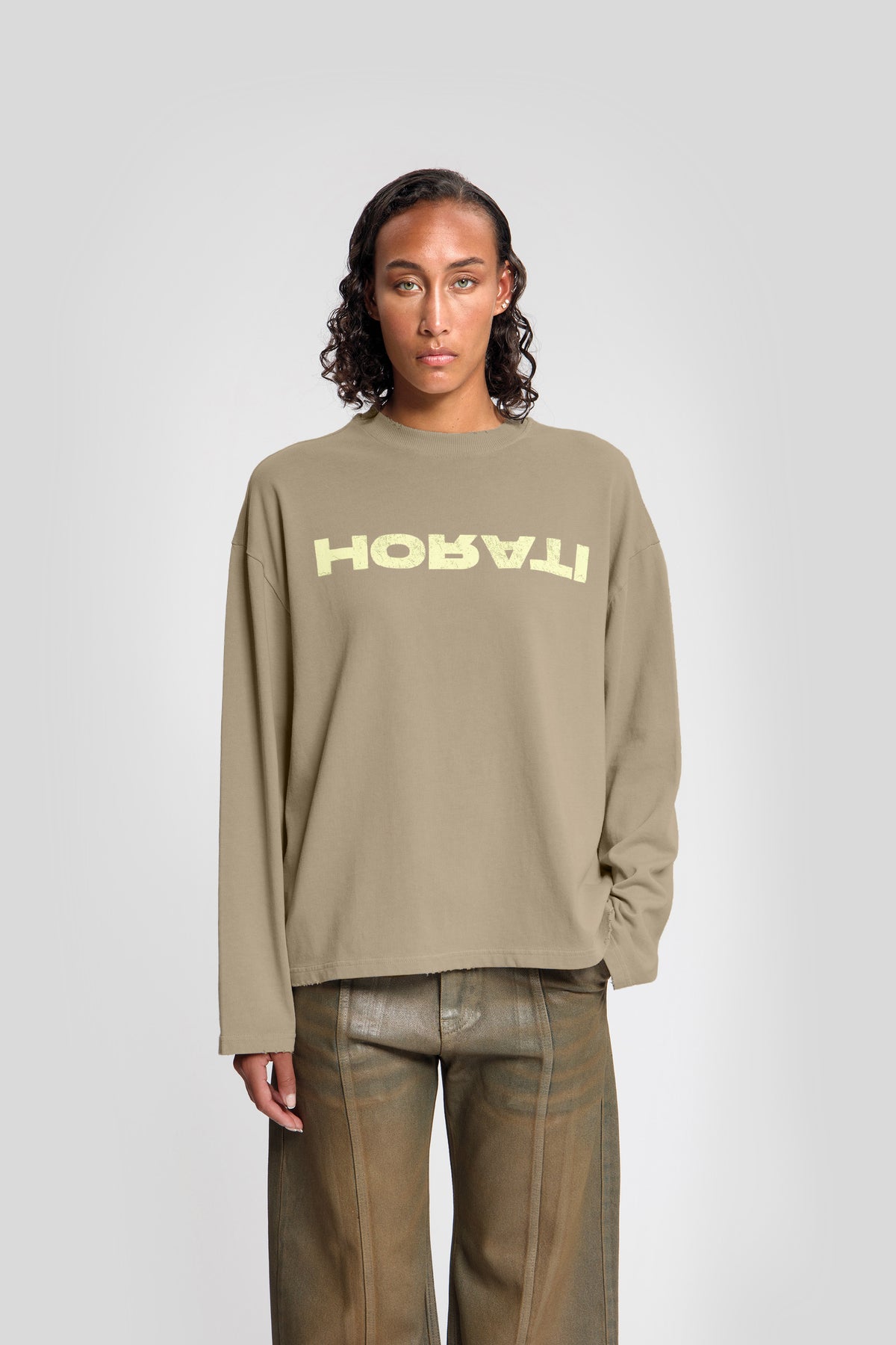 Reverse Longsleeve Tee — Sand - HORATI